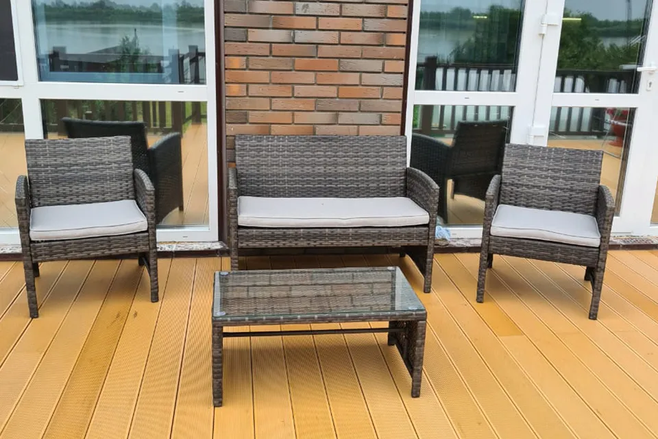 Композитная террасная доска: полное руководство по выбору, монтажу и уходу